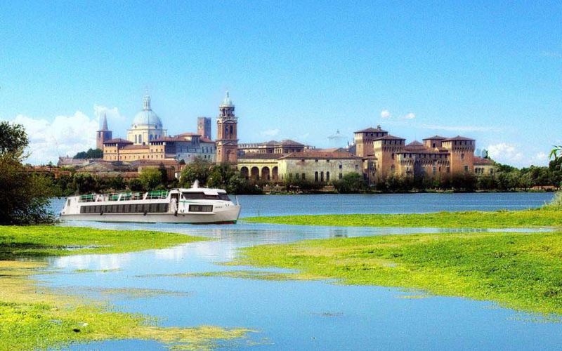 Reggio Emilia, Carpi, Castell’Arquato, Reggia di Colorno, Mantova e navigazione sul Mincio