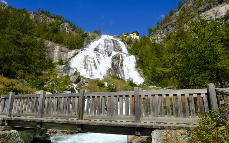 Trenino verde delle Alpi, Interlaken e Cascate del Toce dal 22 al 23 Giugno 2024